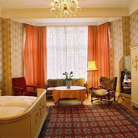 Hotel-pension Funk Am Kurfuerstendamm فندق 3*