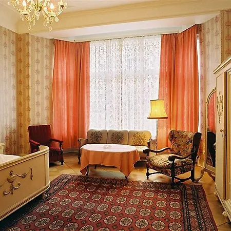 Hotel-pension Funk Am Kurfuerstendamm فندق 3*