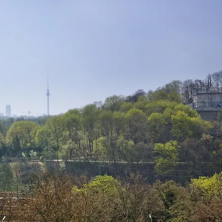 Moxy Humboldthain Park Hotel 4*