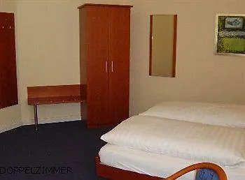 Hotel Kurfuerst Am Kurfuerstendamm