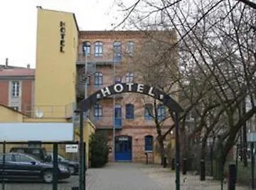 Hotel Taunus 3*