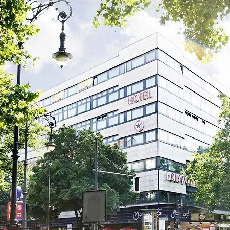 Hollywood Media Am Kurfuerstendamm 4*
