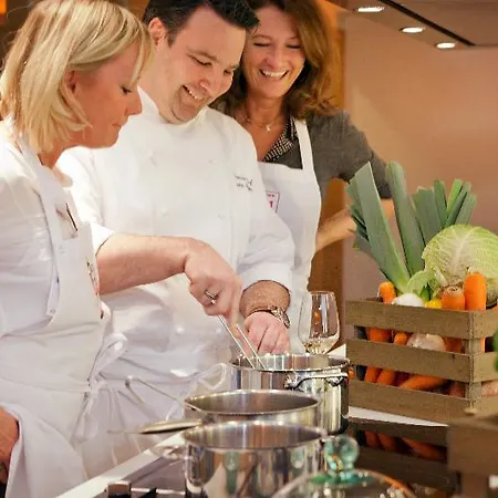 Swissotel Kurfuerstendamm Отель