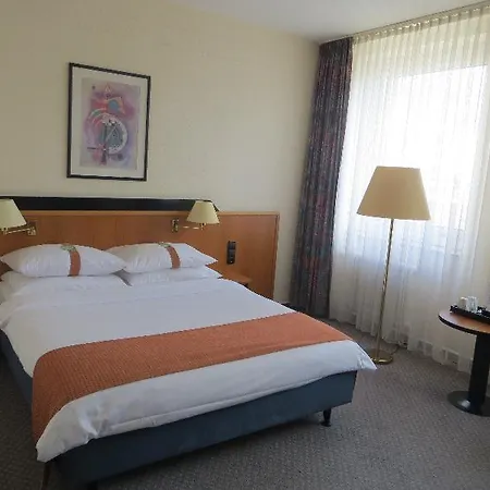 Moxy Humboldthain Park Hotel Berlin