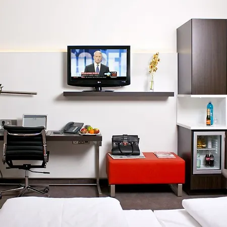 Garner - Mitte By Ihg 4*