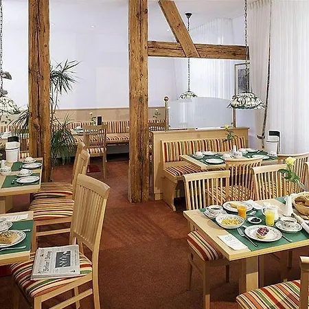 Benn Hotel