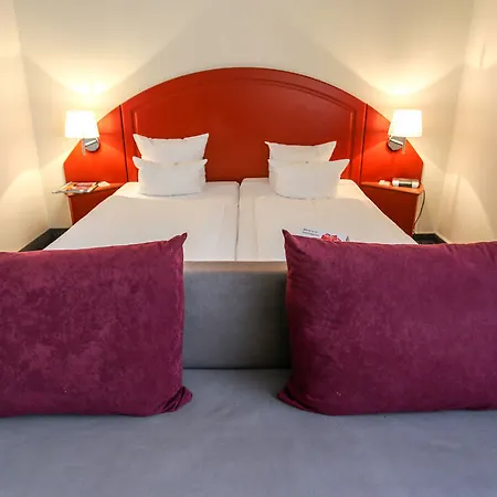 Sorat Hotel