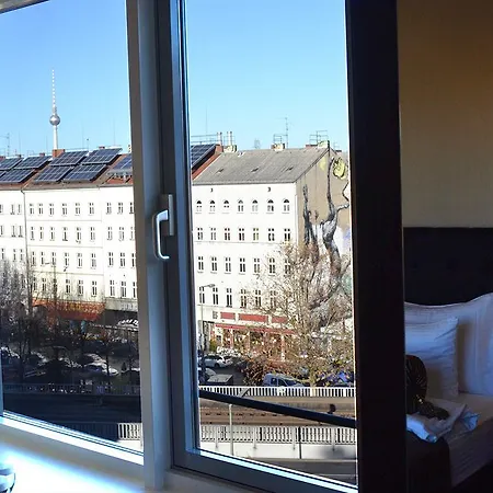 Vier Jahreszeiten 4* Berlin