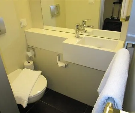 Hotel Easyhotel Hackescher Markt Berlin