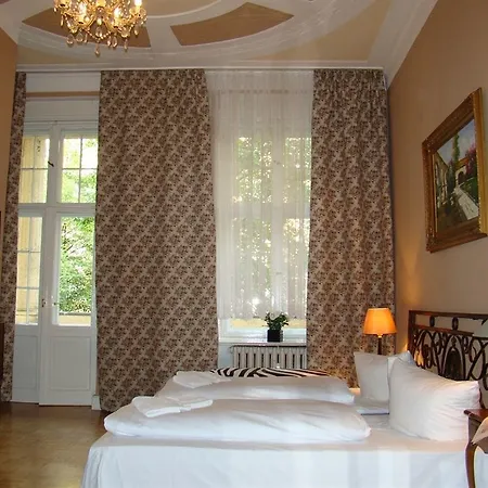 Alte Galerie Am Kudamm Hotel