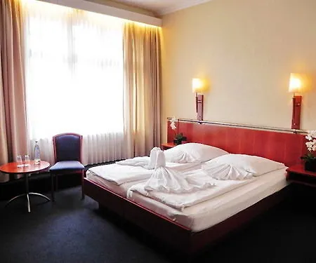 Hotel Kurfuerst Am Kurfuerstendamm