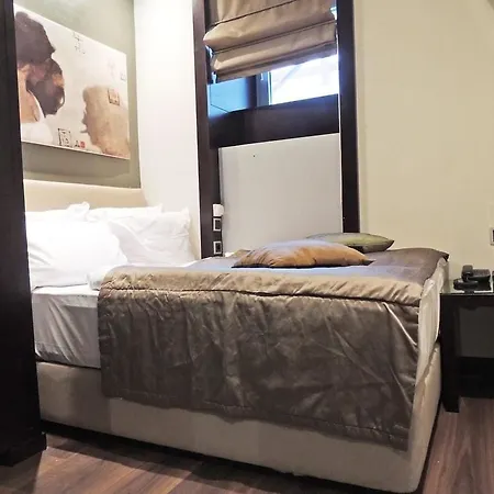 Hotel Quentin Design 4*