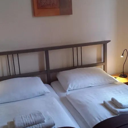 Hotel De Ela 2*