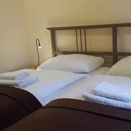 Hotel De Ela