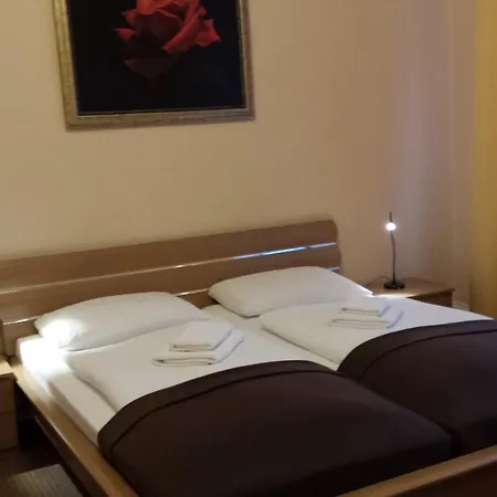 Hotel De Ela