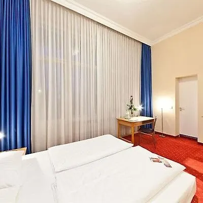 Novum Gates Charlottenburg Hotell 3*