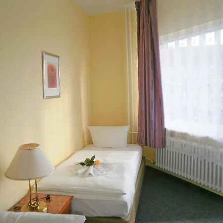 Amadeus Szálloda 2*