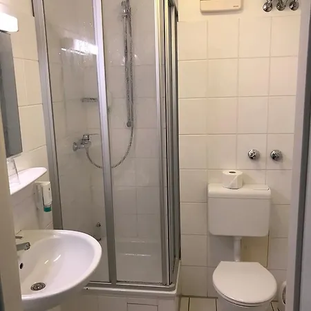 Penzion Gaestehaus Alpinia 2*