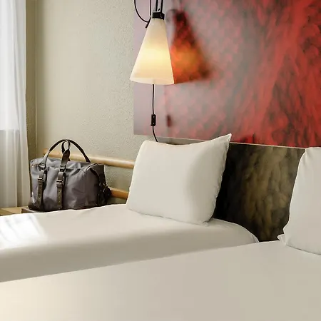 Ibis Mitte 2*