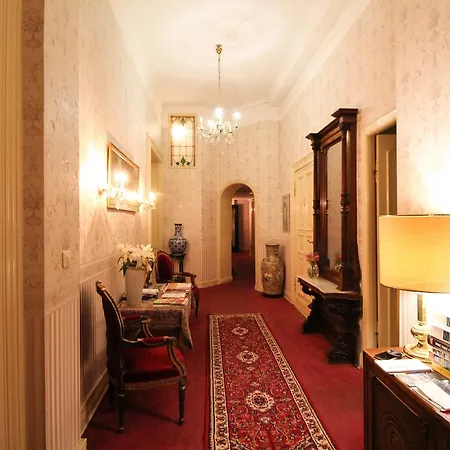 Hotel-pension Funk Am Kurfuerstendamm فندق 3*