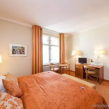Hotell Kronprinz 3*