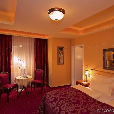 Hotel Neuer Fritz 3*