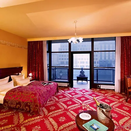 Hotel Neuer Fritz 3*