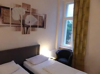 Hotel Elegia Am Kurfuerstendamm 2*