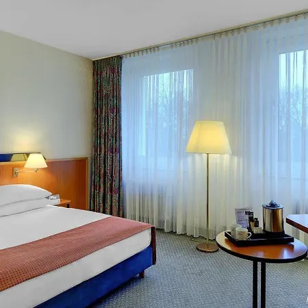 Moxy Humboldthain Park Hotel Berlin