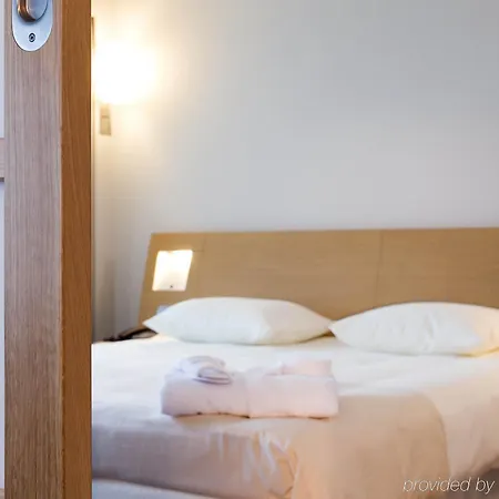 Novotel Am Tiergarten Hotel 4*