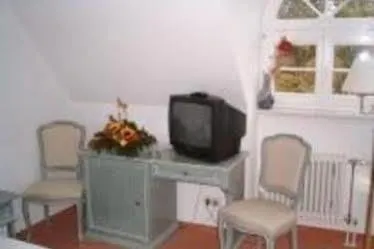 Alt-karow Guest house 3*