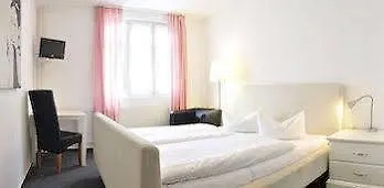 Ferdinand Hotel