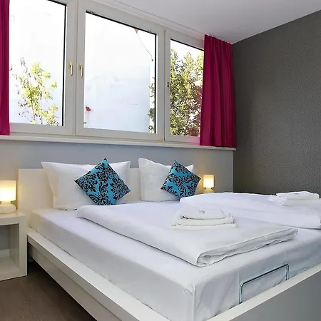 Apartmenthouse - Am Goerlitzer Park Berlin