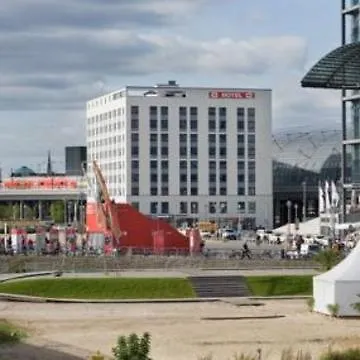 Meininger Hauptbahnhof ברלין