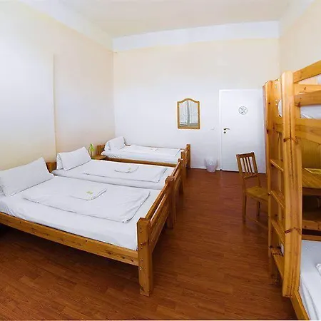 Elegia Am Kurfuerstendamm Hotel 2*