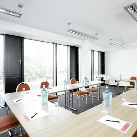 H2 Berlin-alexanderplatz Hotel 3*
