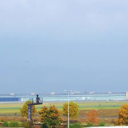 Berliner Baer Ξενοδοχείο 3*