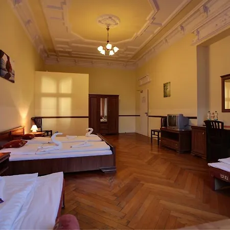 Bernstein Am Kurfuerstendamm Hotel