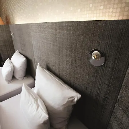 Courtyard By Marriott Berlin 4* Teltow