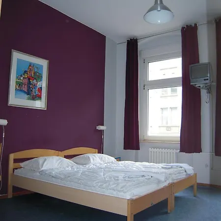 Hotel Happy Go Lucky + Schoneberg Berlin