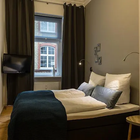 Kopen Lessing Charlotte Mauerpark Apartment *