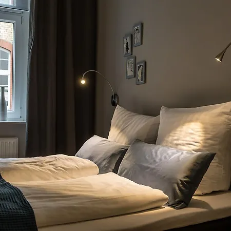 Kopen Lessing Charlotte Mauerpark Apartment *