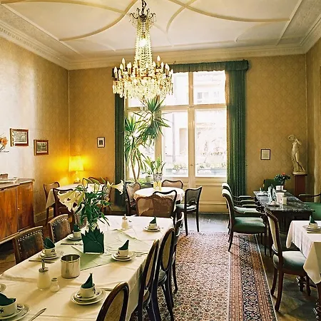 Hotel-pension Funk Am Kurfuerstendamm 3* برلين