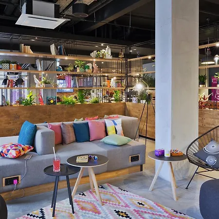 Moxy Humboldthain Park Hotel Berlin