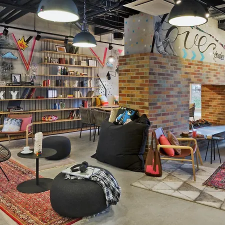 Moxy Humboldthain Park Hotel Berlin