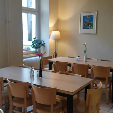 Hotel Happy Go Lucky + Schoneberg Berlin