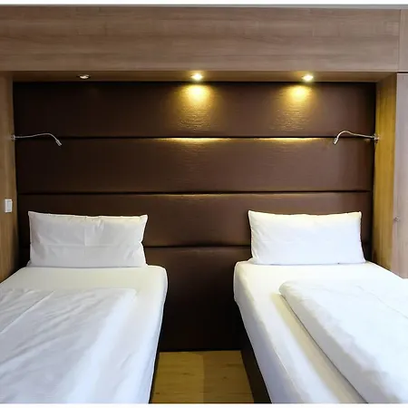 Motel Plus Berlin Berlín