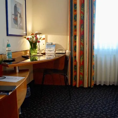 Grand Urban Hostel