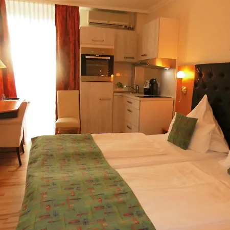 Aparthotel Guzulka & Restaurant Aparthotel 3*