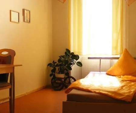 Regenbogen Guest house Berlin